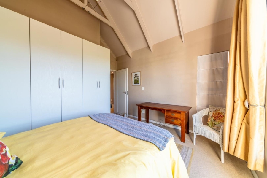To Let 2 Bedroom Property for Rent in Onder Papegaaiberg Western Cape